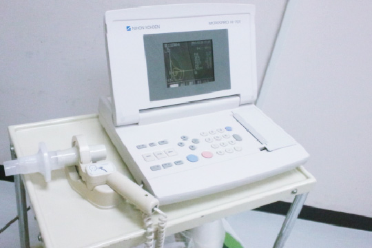 呼吸機能検査装置の写真です。