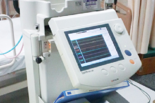 PWV/ABI検査装置の写真です。